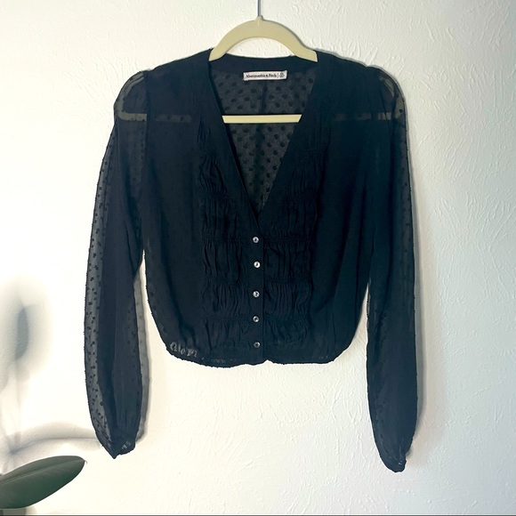 Abercrombie & Fitch Tops - HP🎉 Abercrombie + Fitch peasant style cottage core top in black